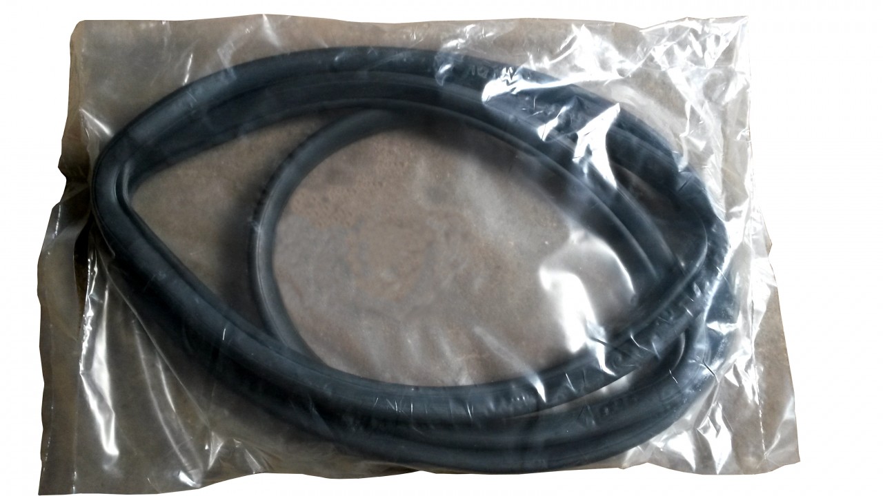 Dichtung Frontscheibe Coupe Urquattro / rubber seal windscreen Coupe Urquattro